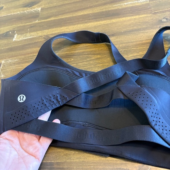 Lululemon Womens Adapt The Strap Sports Bra Black Logo Straps M Flawed Padded - Picture 5 of 9